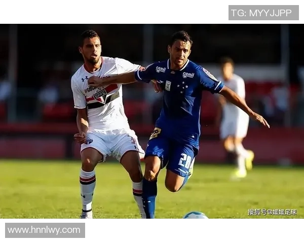 乌民族与米内罗的激烈对决揭示了足球战术与团队精神的完美结合